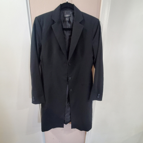 Coat - Picture 1 of 2